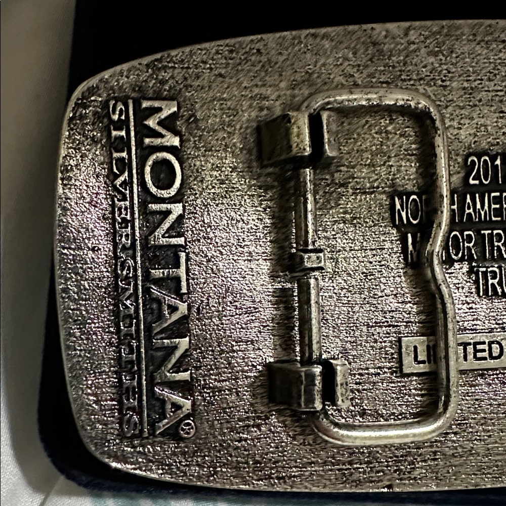 Montana Silversmiths 2013 RAM 1500 Belt Buckle 81/100. Truck of the Year. - Picture 6 of 6
